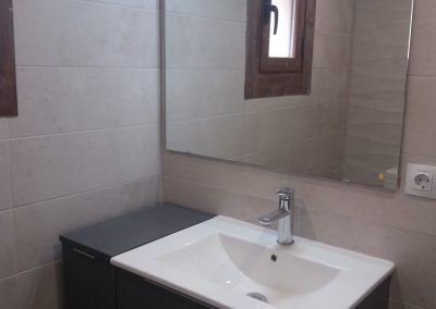 BAÑO SALLENT DE GÁLLEGO